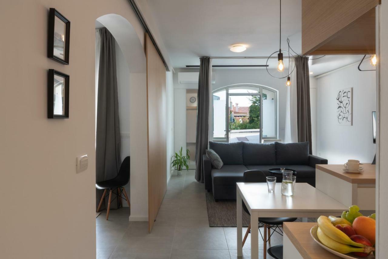 Apartment Profondo พูลา ภายนอก รูปภาพ