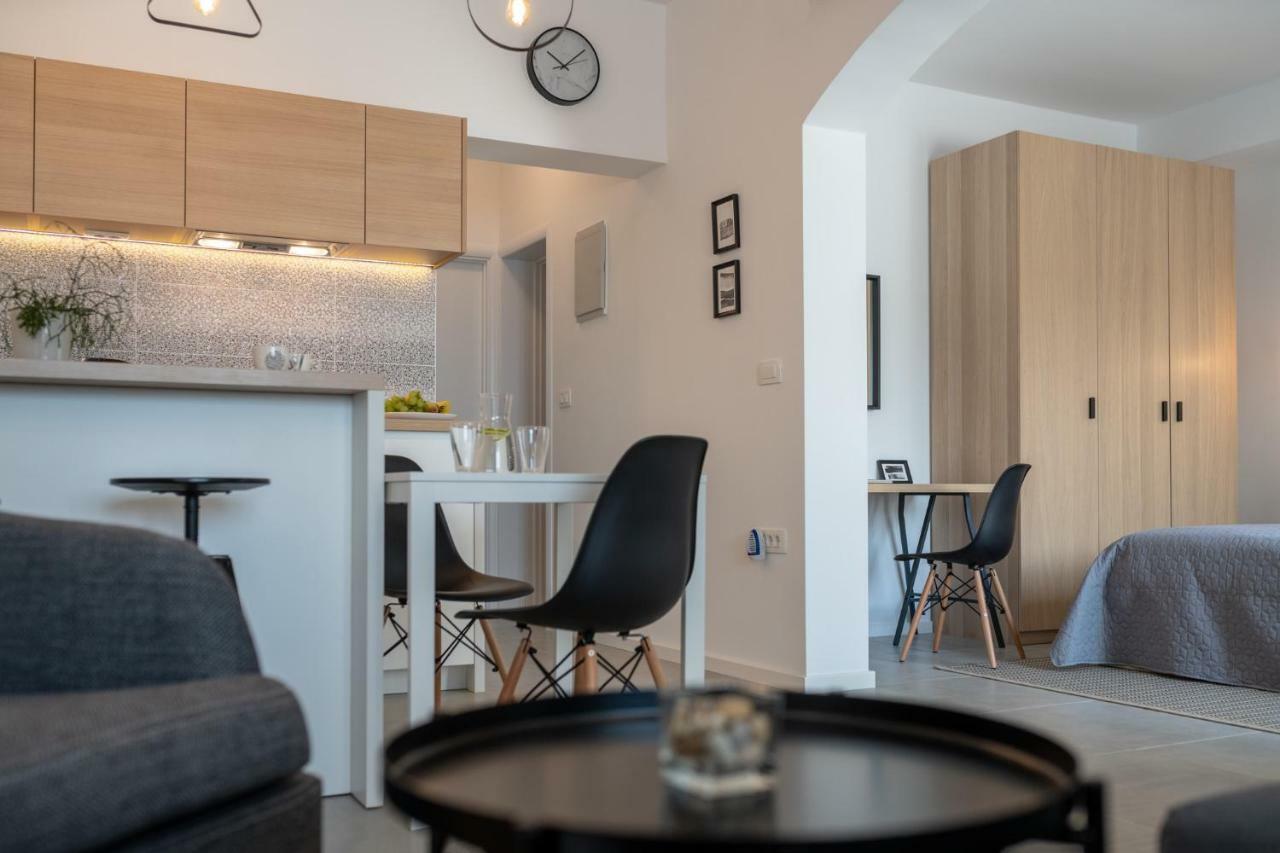 Apartment Profondo พูลา ภายนอก รูปภาพ