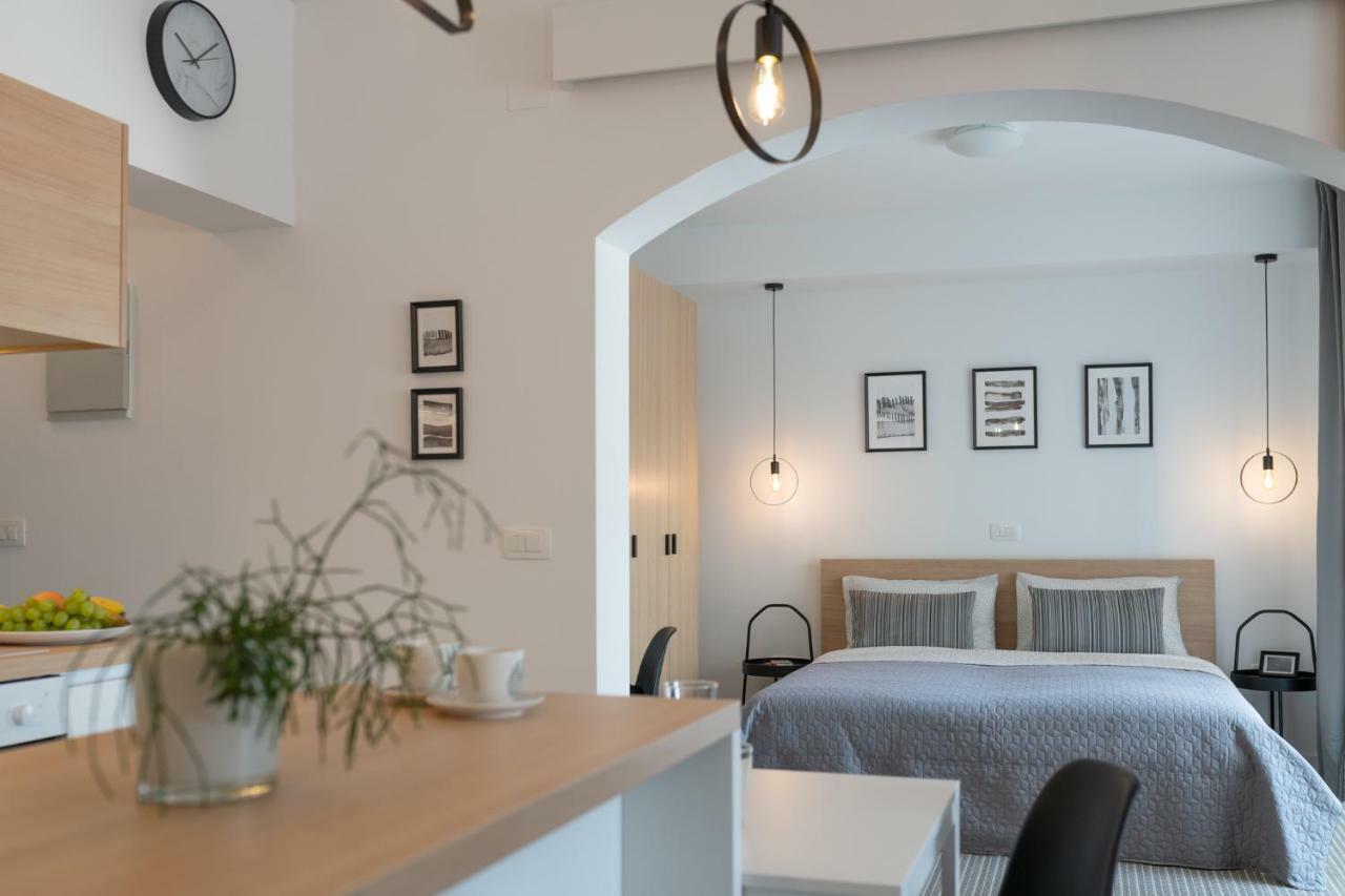 Apartment Profondo พูลา ภายนอก รูปภาพ