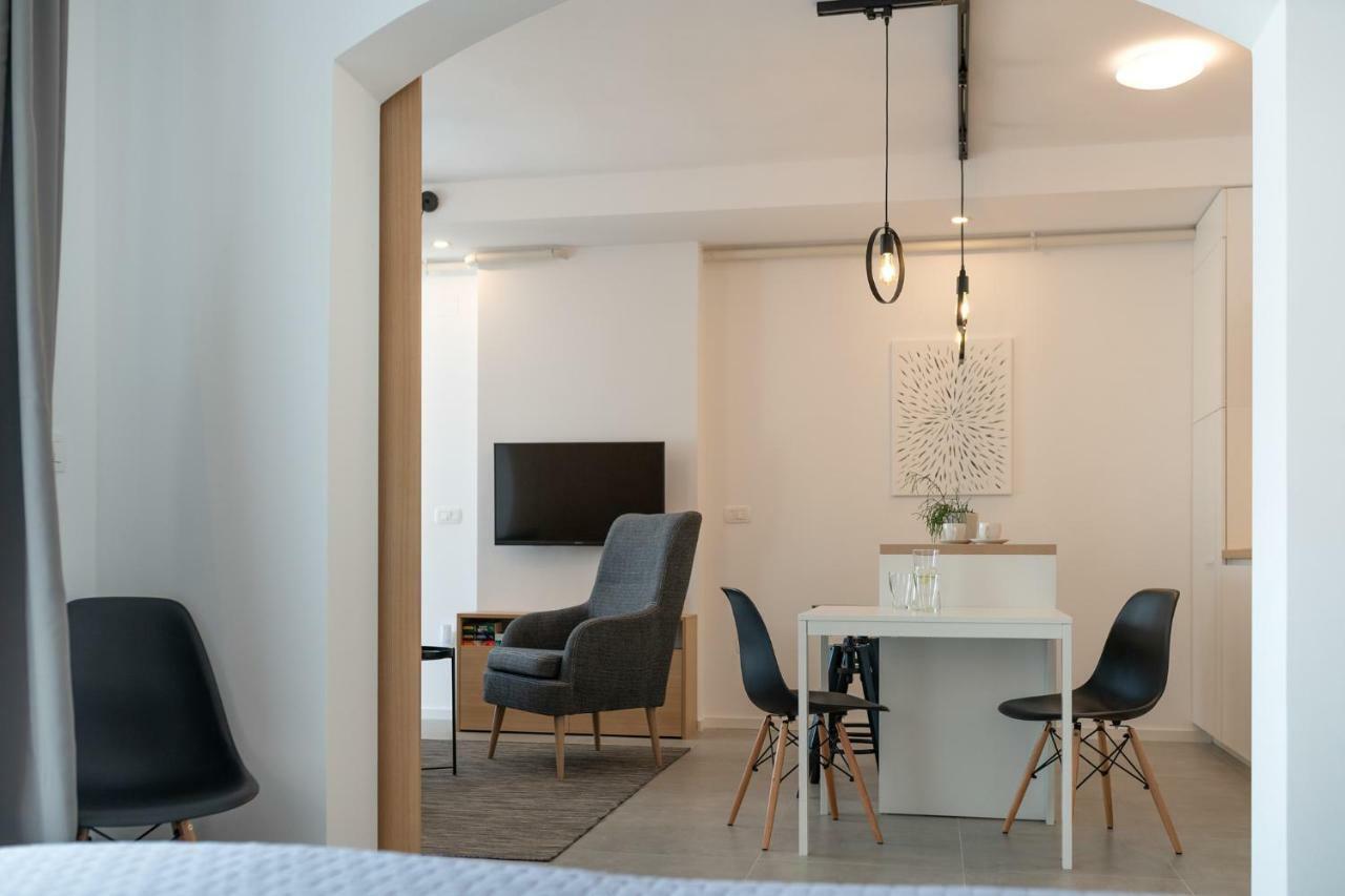 Apartment Profondo พูลา ภายนอก รูปภาพ