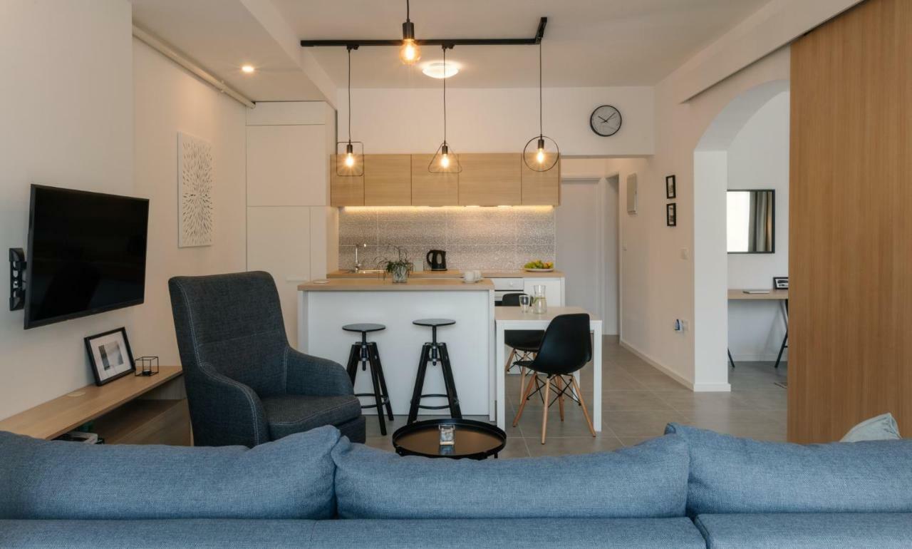 Apartment Profondo พูลา ภายนอก รูปภาพ